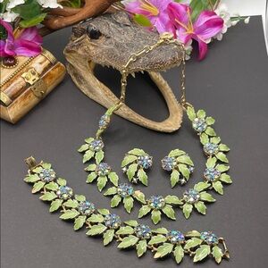 Lisner floral 3 peace set vintage B17 🔥